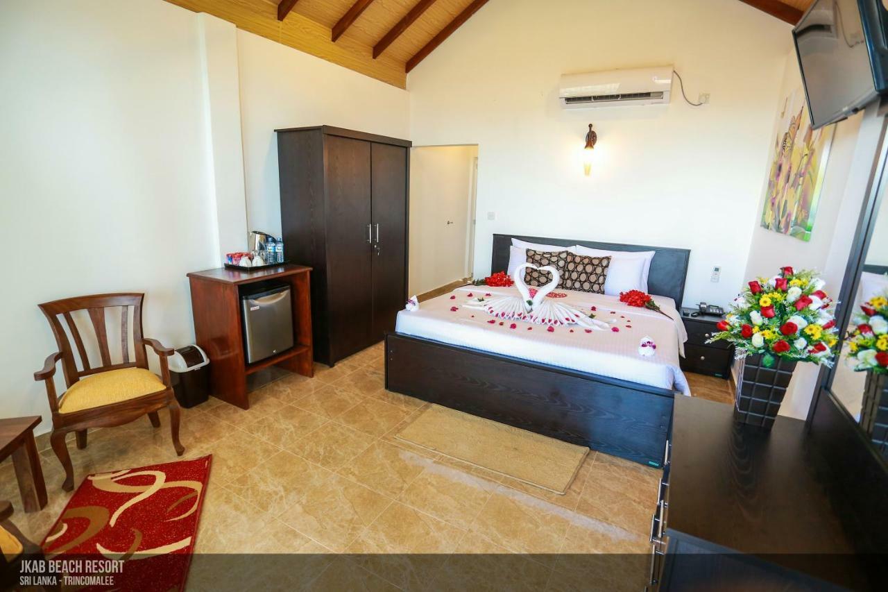 Jkab Beach Resort Trincomalee Kültér fotó
